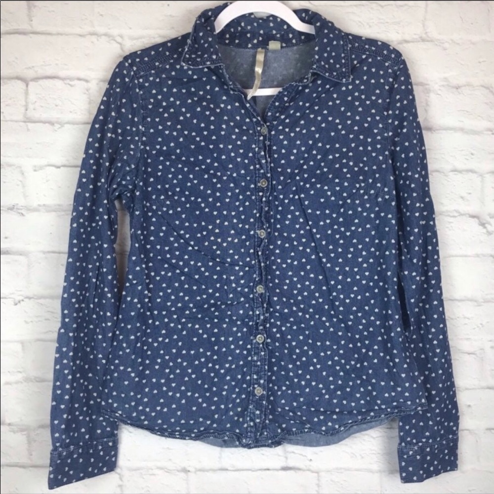 Lauren Conrad Woman’s Button Up Top